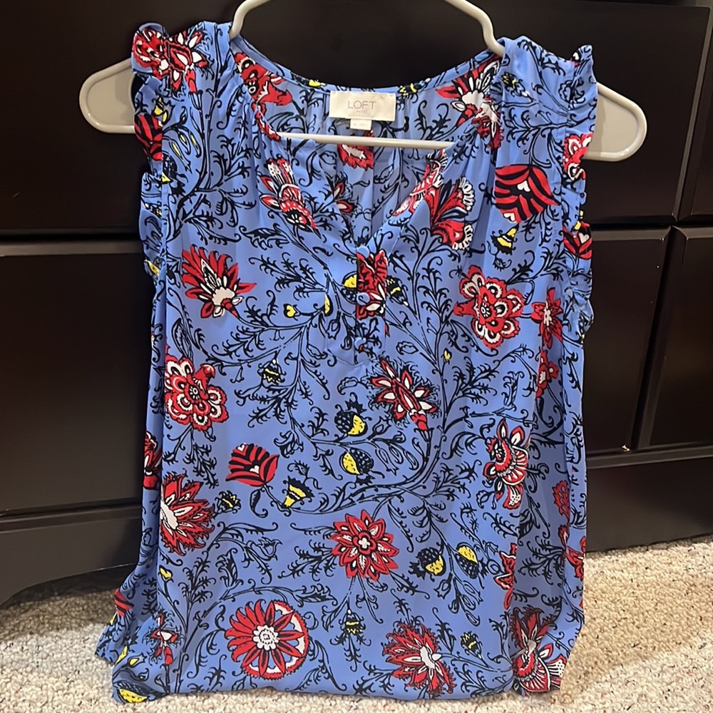 Loft sleeveless bundle - Picture 3 of 4
